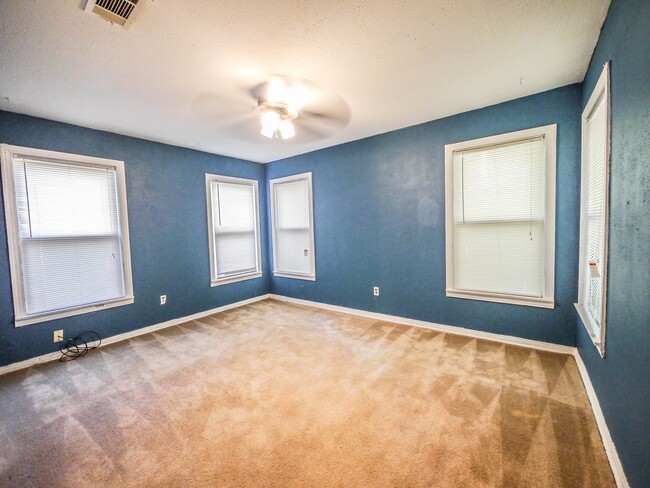 Building Photo - 2BR 1BA-Killeen's hidden gem!