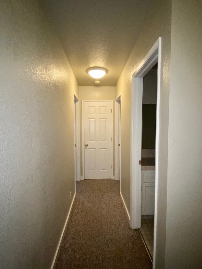 Building Photo - 526 Penstock Dr