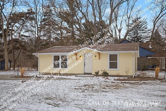 Building Photo - 2000 32nd St