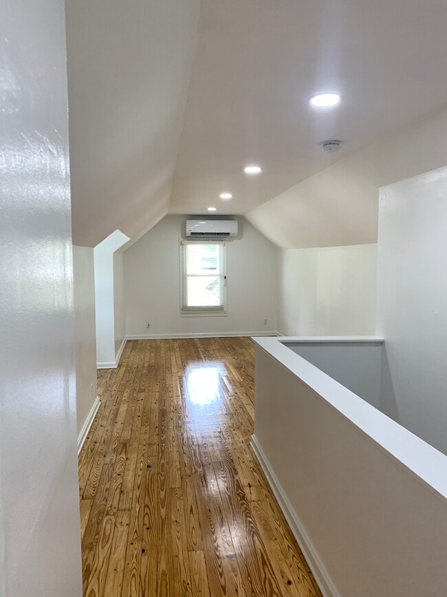 Building Photo - 2328 Johnson Ferry Rd NE