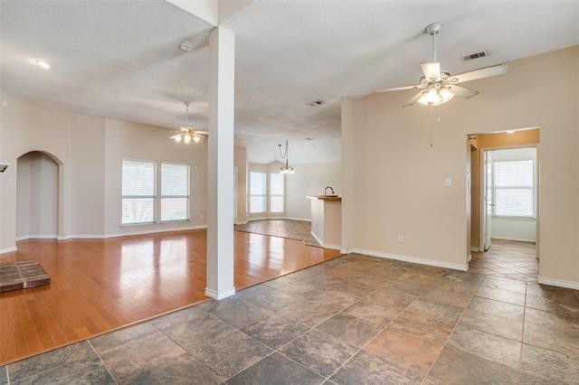 Building Photo - 3729 Sycamore Ln