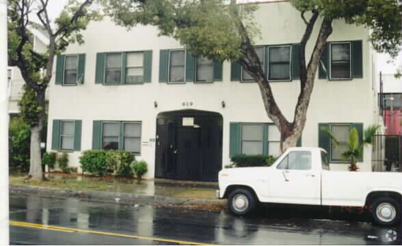 Primary Photo - 619 Elm Ave