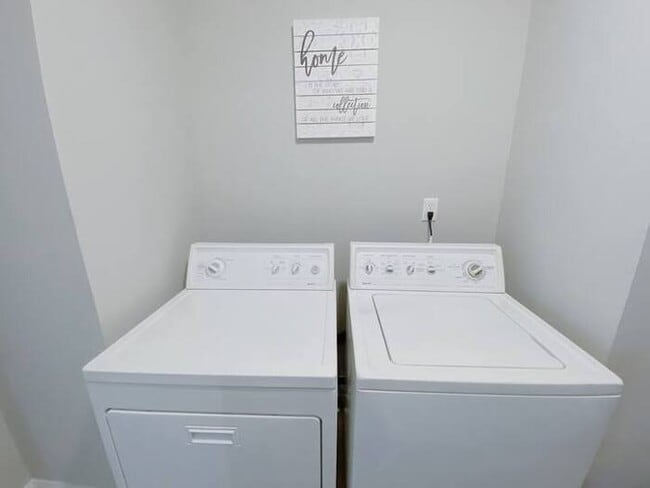 Building Photo - COMING SOON !!!! MARCH 6TH, 2026!!!!!