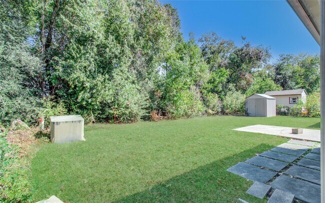 Building Photo - 7814 Heron Lakes Dr