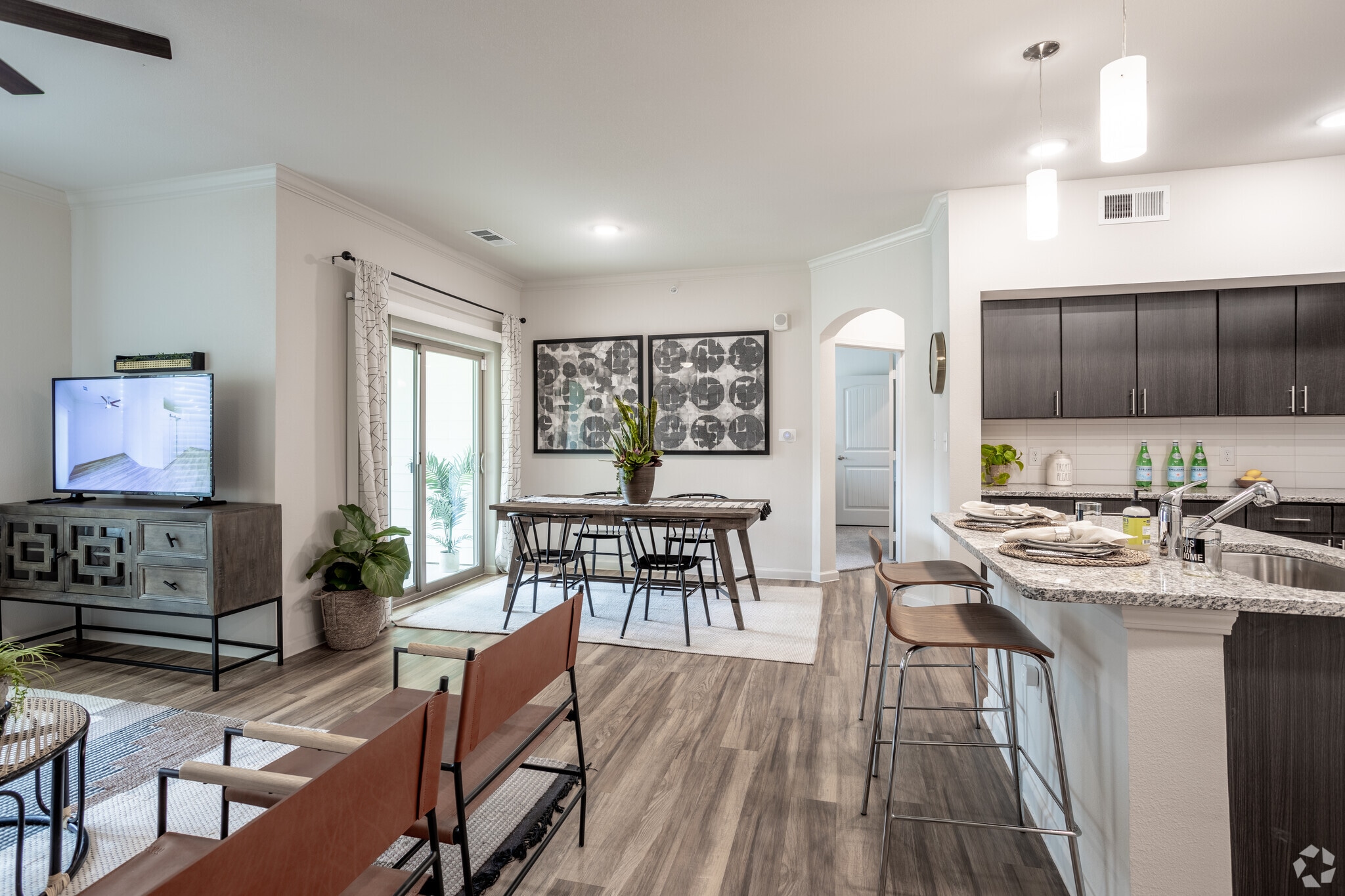 Avery Oaks 9019 N Lake Creek Pky Austin TX 78717 Apartment Finder