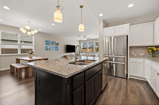 Building Photo - 9809 Eloquence Dr