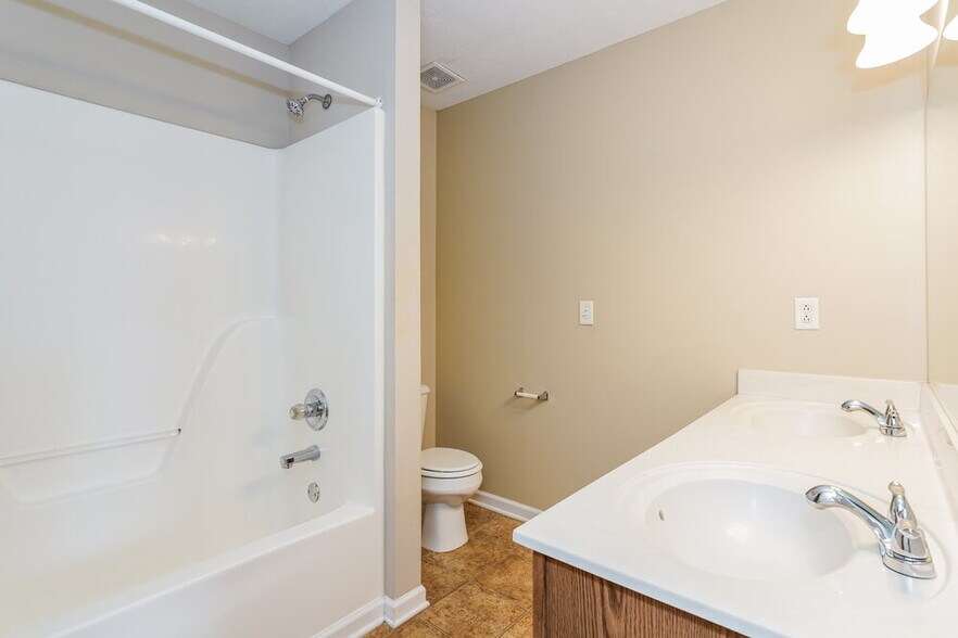 Building Photo - 1423 Pagosa Ct