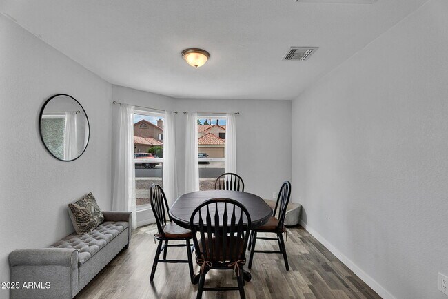 Building Photo - 1510 E Commerce Ave