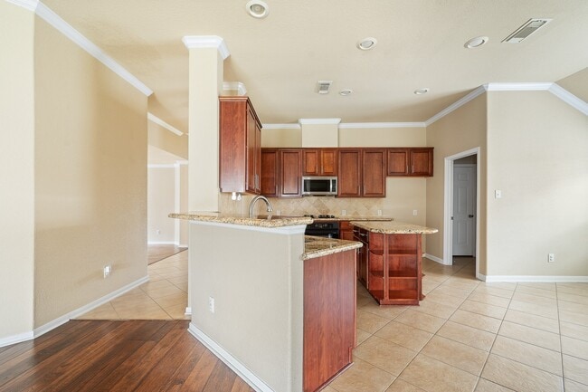 Building Photo - 9515 Denfield Ln