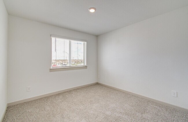 Building Photo - 14506 Rain Tree Dr