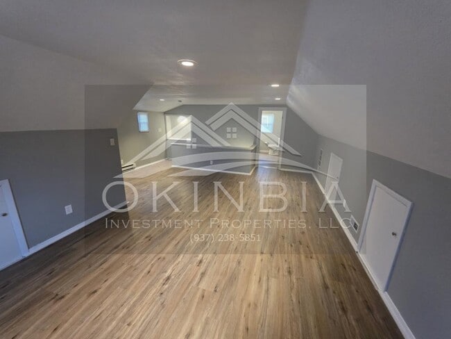 Building Photo - 2540 Catalpa Dr.