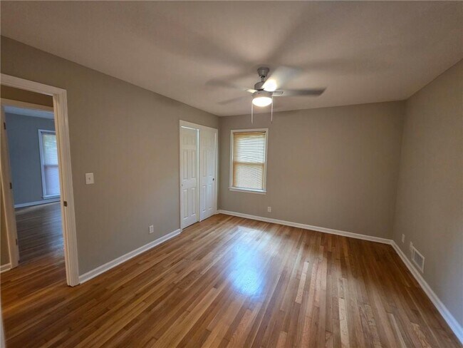 Building Photo - 4886 Candlewood Ln