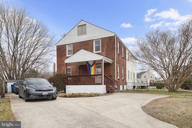 Building Photo - 5816 N Kings Hwy