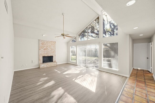 Building Photo - 6514 Winkleman Rd