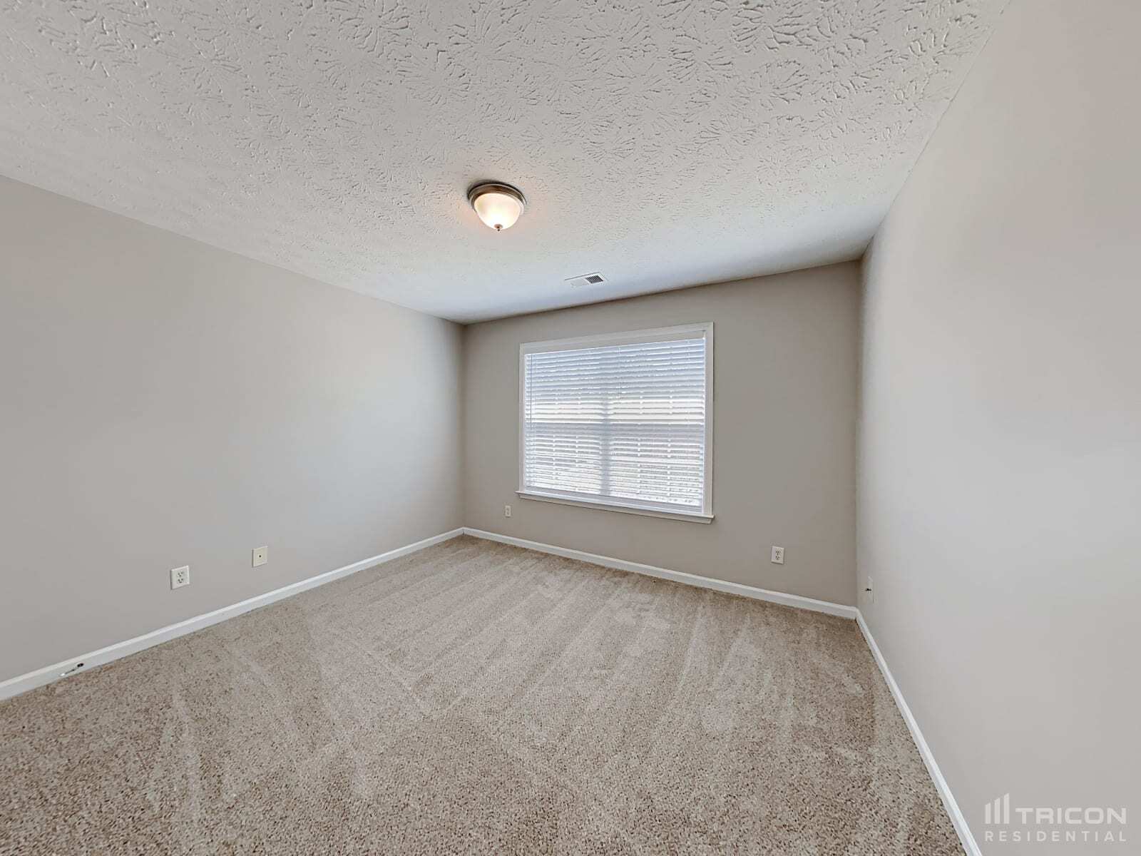 Building Photo - 706 Hot Springs Trail