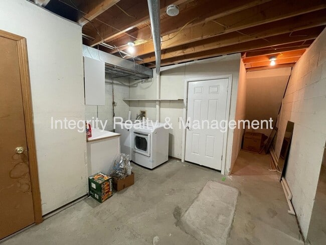 Building Photo - 1811 S Quebec Way