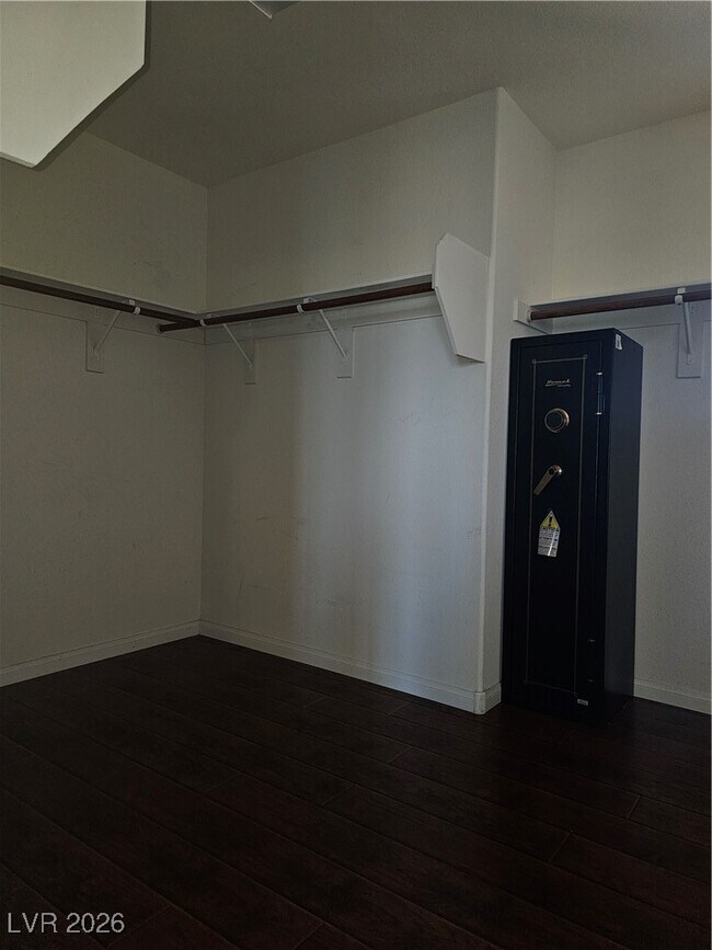 Building Photo - 11081 Village Ridge Ln