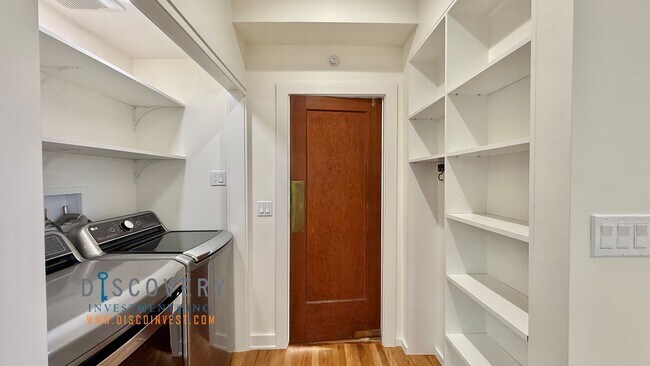 Building Photo - Panoramic Hill Estate with Sweeping Views