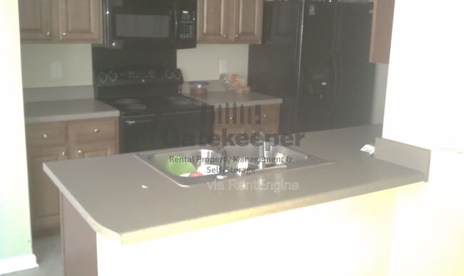 Building Photo - 5616 Union Pointe Dr