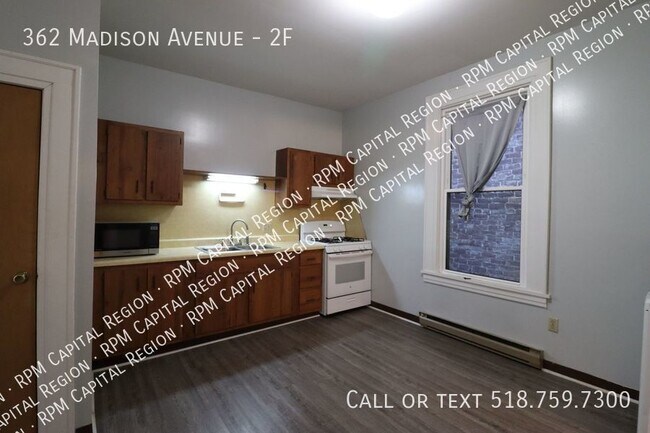 Building Photo - 362 Madison Ave