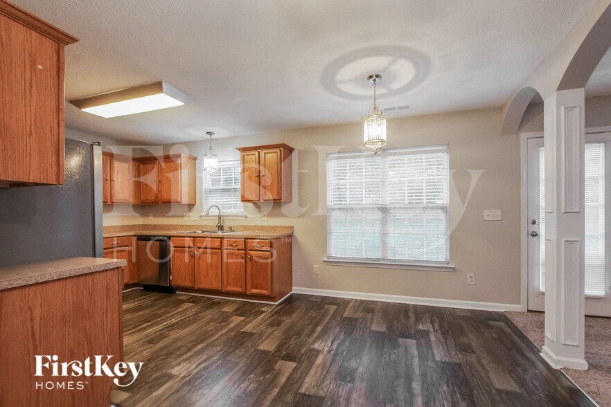 Building Photo - 2038 Twilight Ln