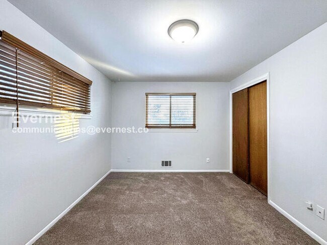 Building Photo - 6638 S Logan St