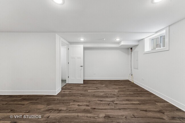 Building Photo - 297 Highland Ave