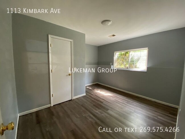 Building Photo - 1113 Kimbark Ave