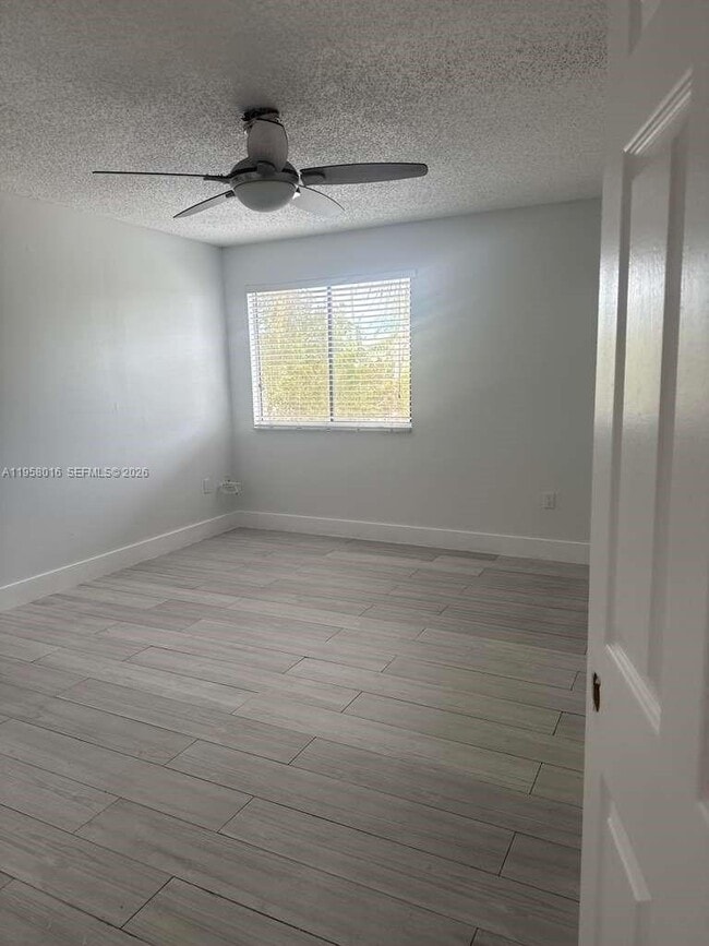 Building Photo - 10034 SW 221st St Rd