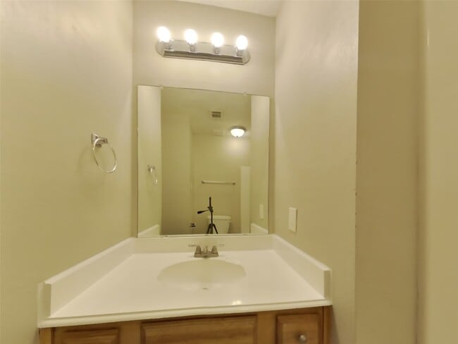 Building Photo - 3434 Deer Valley Dr