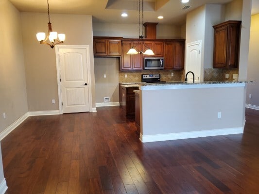 Building Photo - 15233 Capstan St