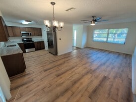 Building Photo - 9205 N Fawn Way