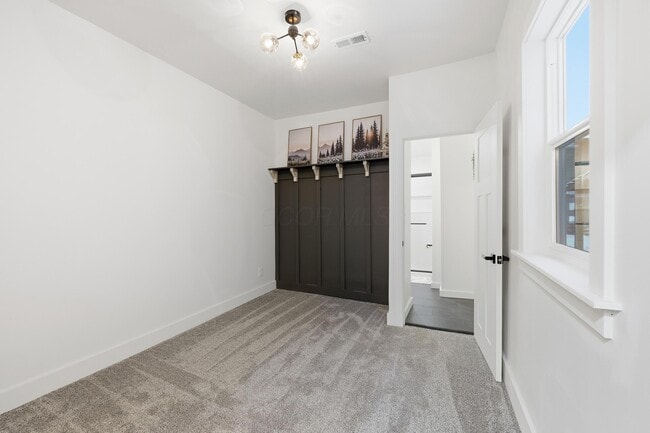 Building Photo - 321 W Columbia St