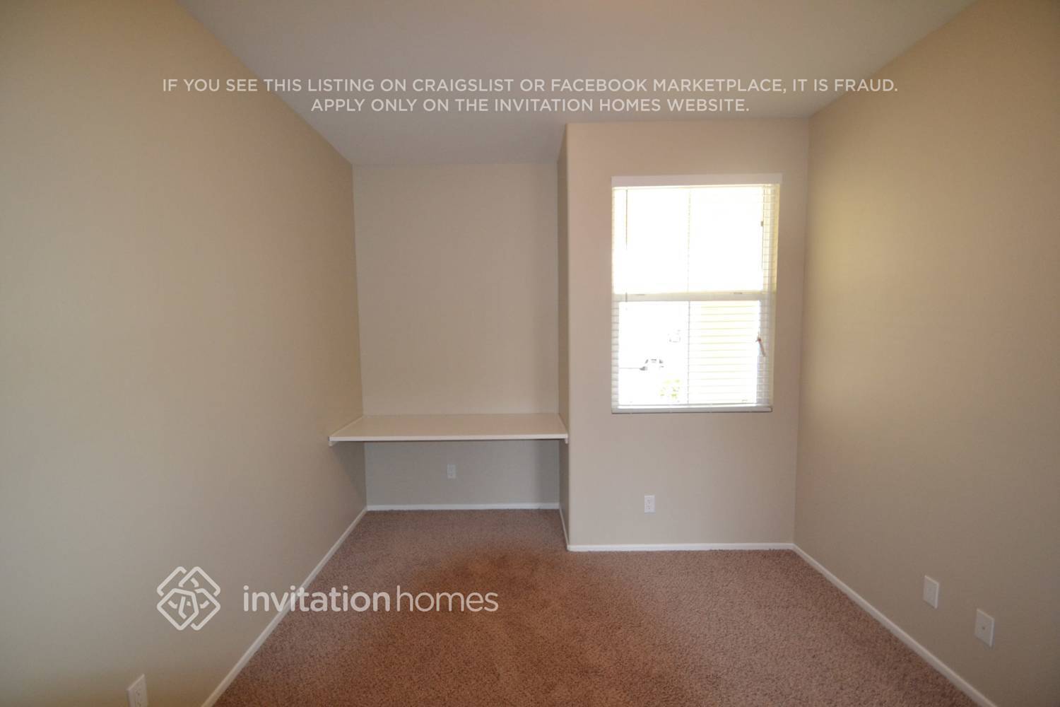 Building Photo - 1134 Cambridge Ct