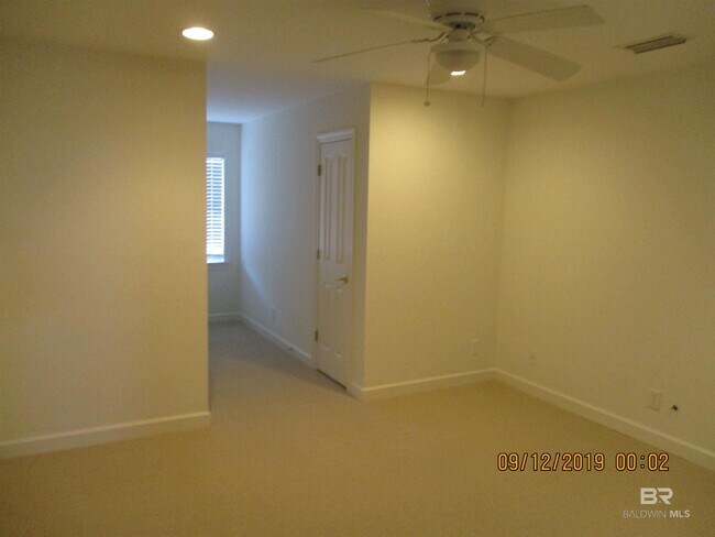 Building Photo - 9153 Parliament Cir