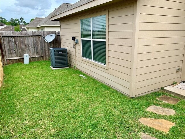 Building Photo - 15535 Kiplands Bend Dr