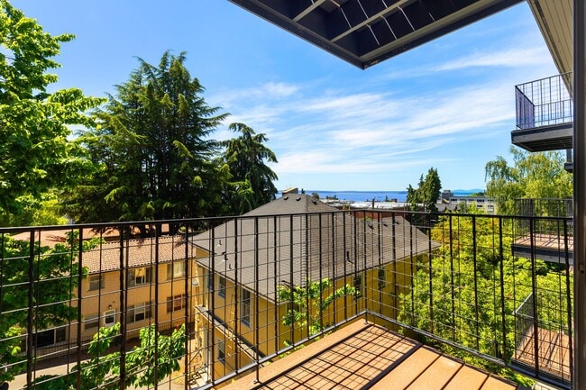 Interior Photo - Century Terrace