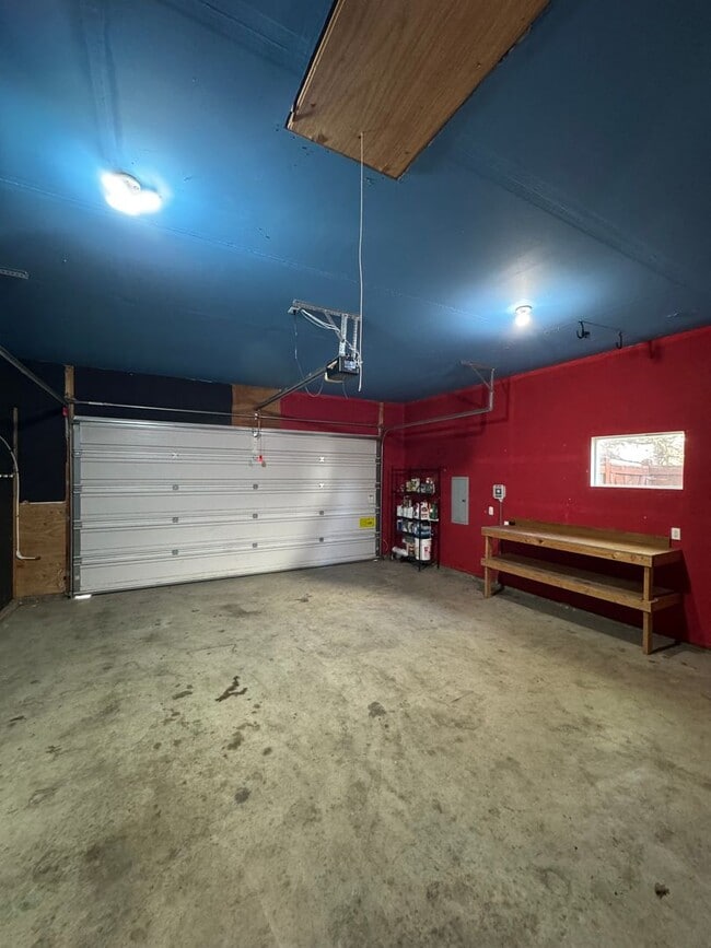 Building Photo - Rare Wheaton Ct Availability