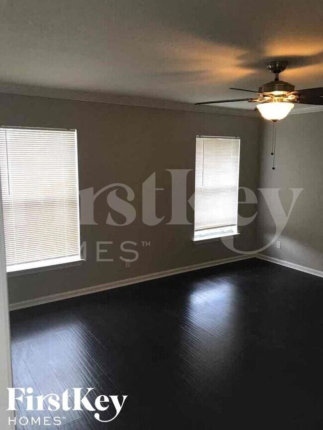 Building Photo - 1908 SW Beard St