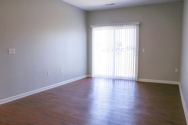 Building Photo - 3201 Redhawk St