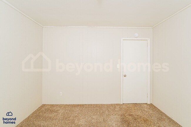 Building Photo - 1225 Birchwood St