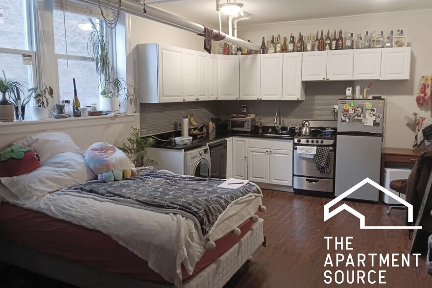 Building Photo - 2129 N Dayton St