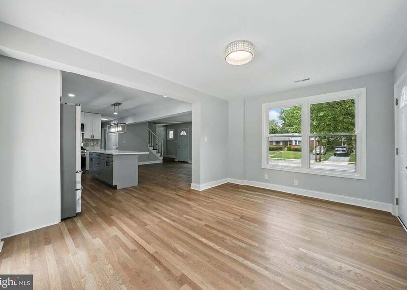 Building Photo - 505 N Naylor St