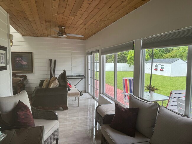 Building Photo - 14901 SW 144th Terrace