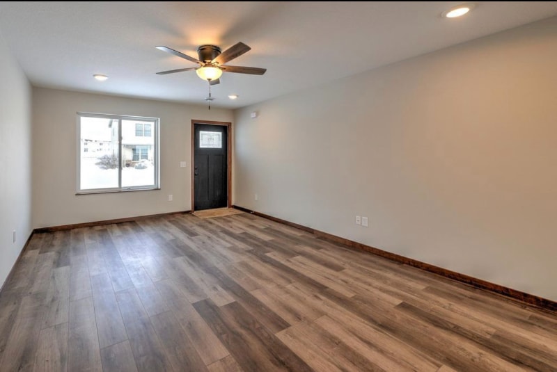 Building Photo - 419 Sierra Pl