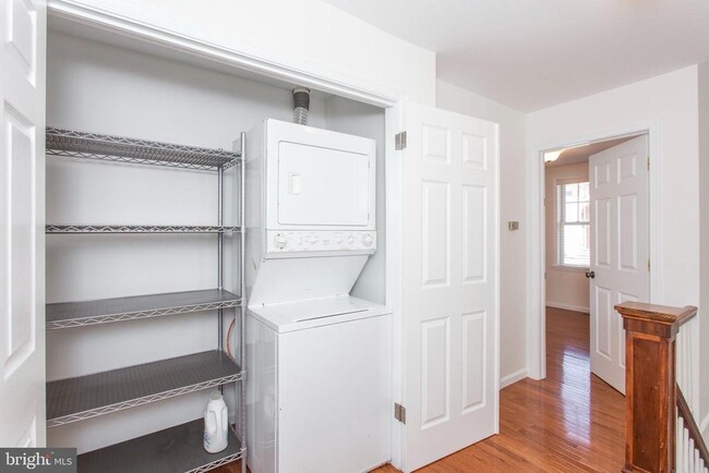 Building Photo - 2107 Kater St