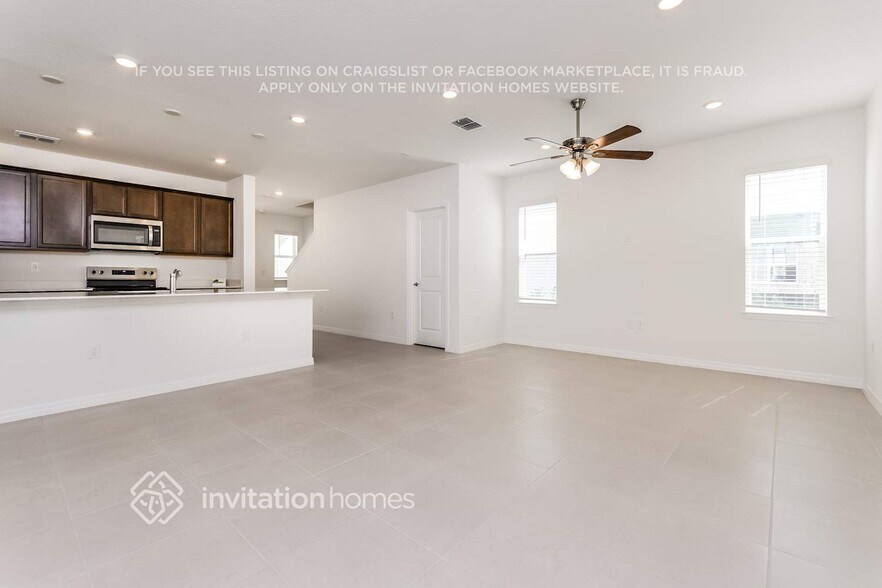 Building Photo - 6219 Sunny Time Ave