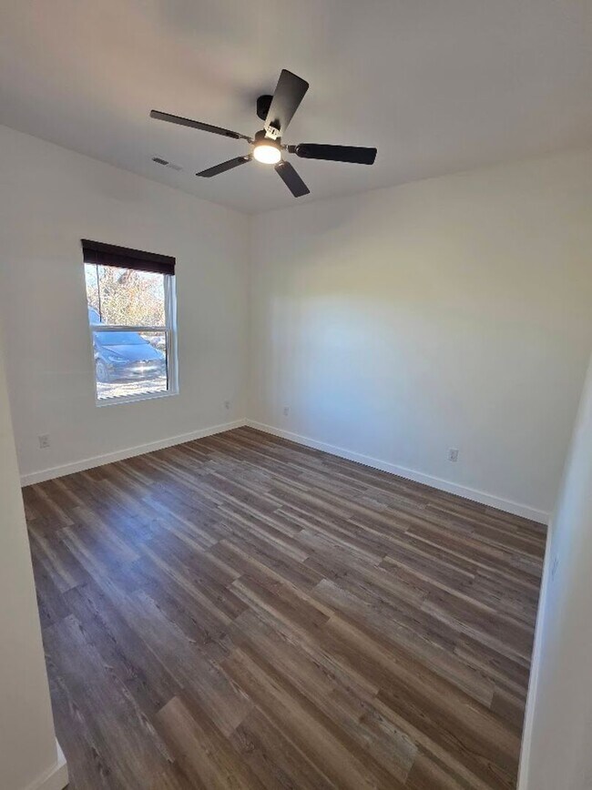 Building Photo - Modern New Construction 3 Bedroom Home with Porches in Crossville