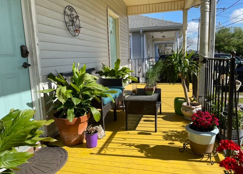 Building Photo - 844 Lebeau St