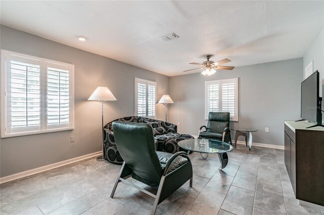 Building Photo - 3611 Anderson Ave